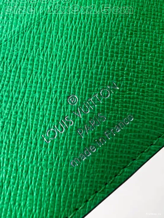 First bag ru VUITTON WALLET-11.5-9-1.5cm MULTIPLE LOUIS 0513
